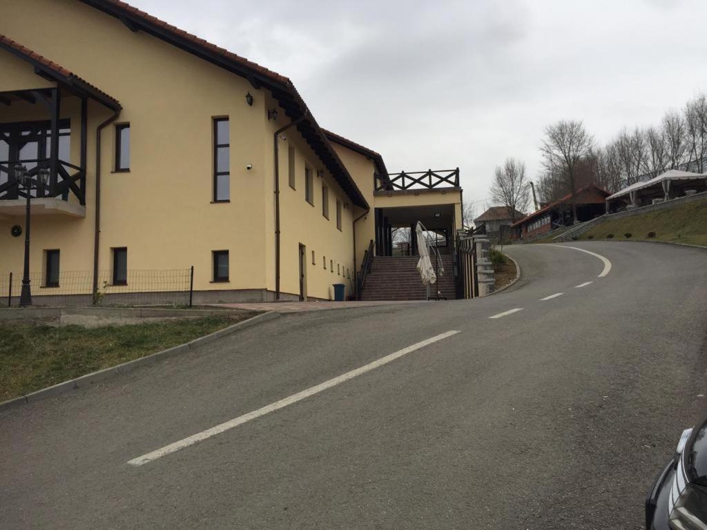 Pensiunea Emris Spatac Esterno foto